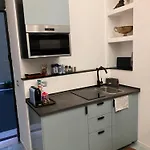 Apartment Poliziano Destra Rome